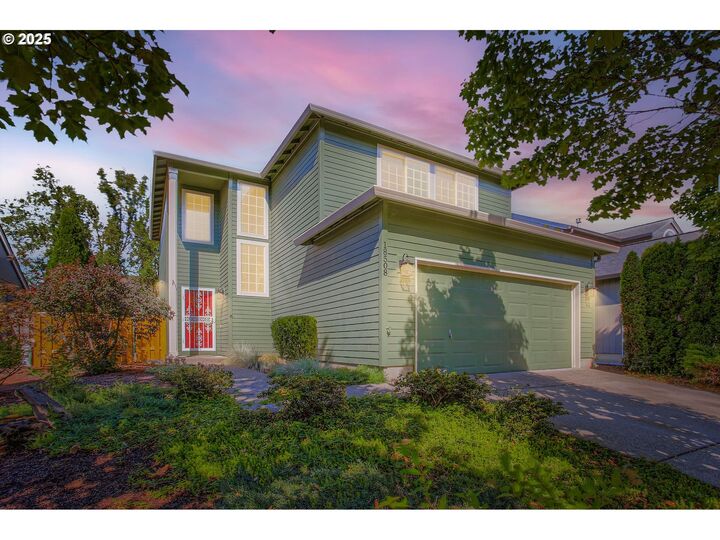 Property Photo:  18508 SE 19th Way  WA 98683 