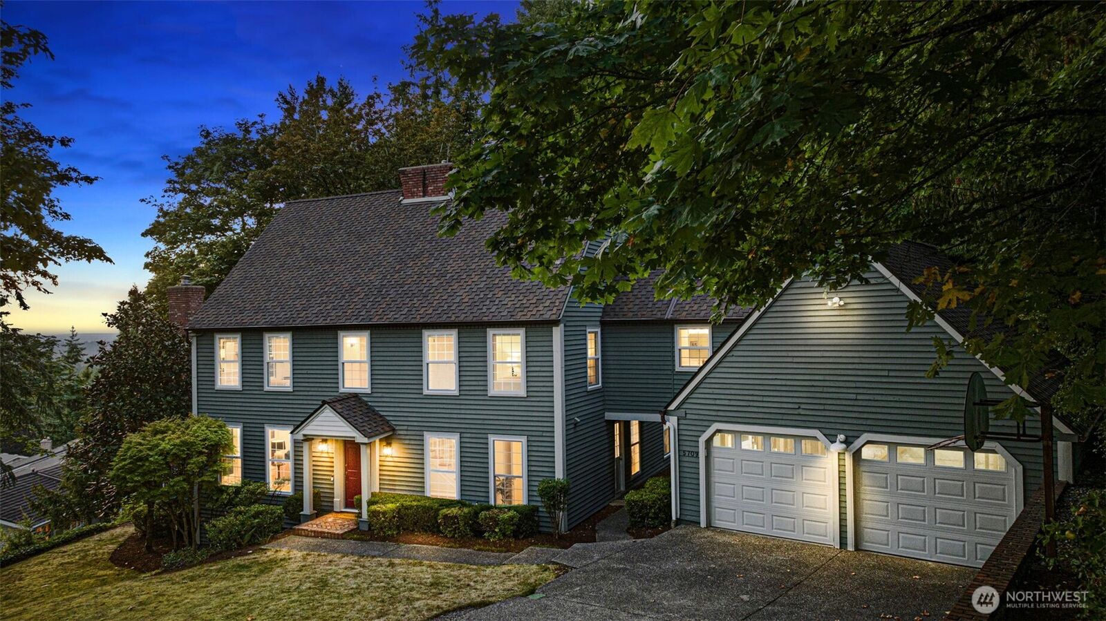 Property Photo: 5709 143rd Place SE WA 98006