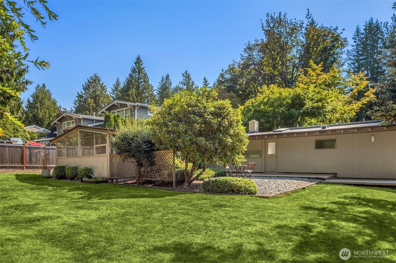 Property Photo:  10436 NE 113th Place  WA 98033 