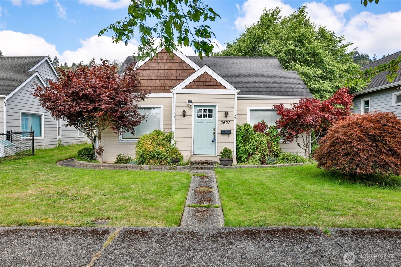 Property Photo:  2621  Sumner Avenue  WA 98550 