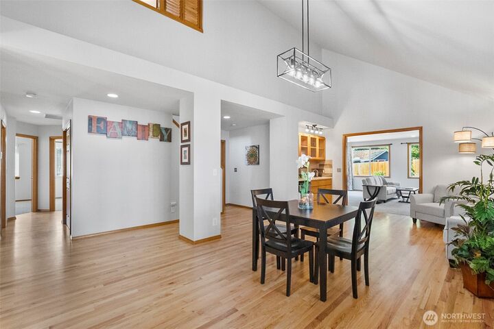 Property Photo:  5901  153rd Place SE  WA 98296 