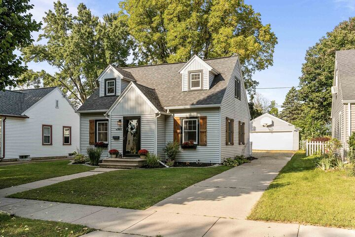 1821 N Harriman Street  Appleton WI 54911-2722 photo