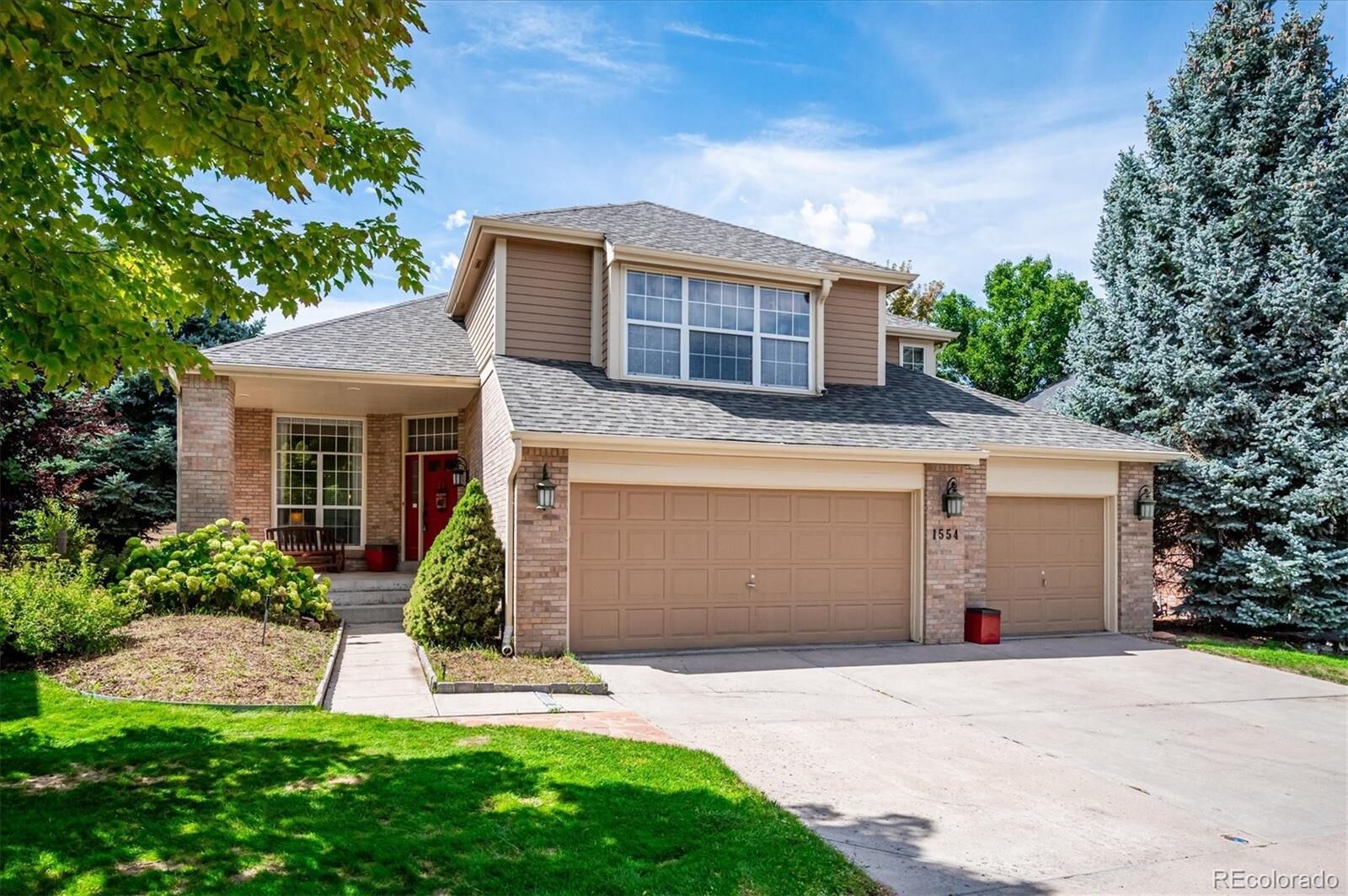 Property Photo: 1554 Sunset Ridge Road CO 80126