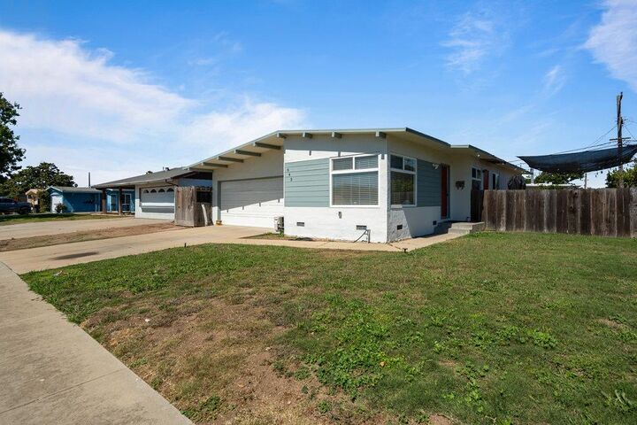 643 Rainier Drive  Salinas CA 93906 photo