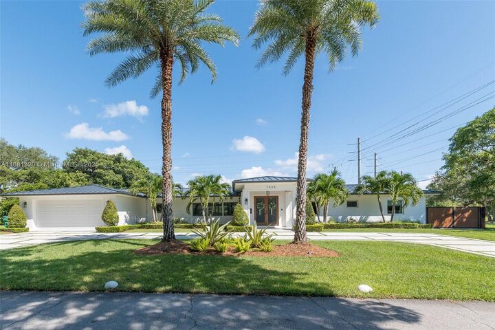 Property Photo: 7505 SW 141st St FL 33158