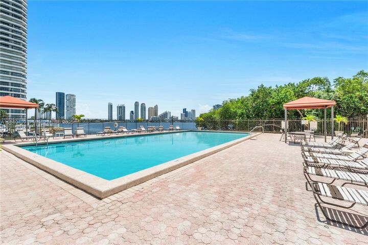 Property Photo:  3440 NE 192nd St 2D-A  FL 33180 
