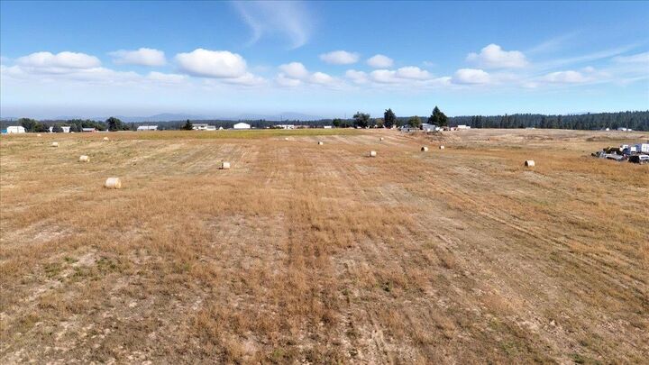 Property Photo:  00 W Staley Rd  WA 99006 