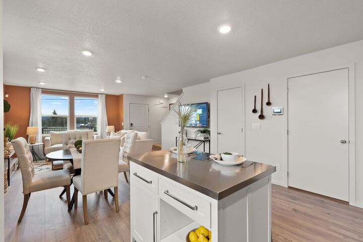 Property Photo:  5279 E Liberty Ln  WA 99217 