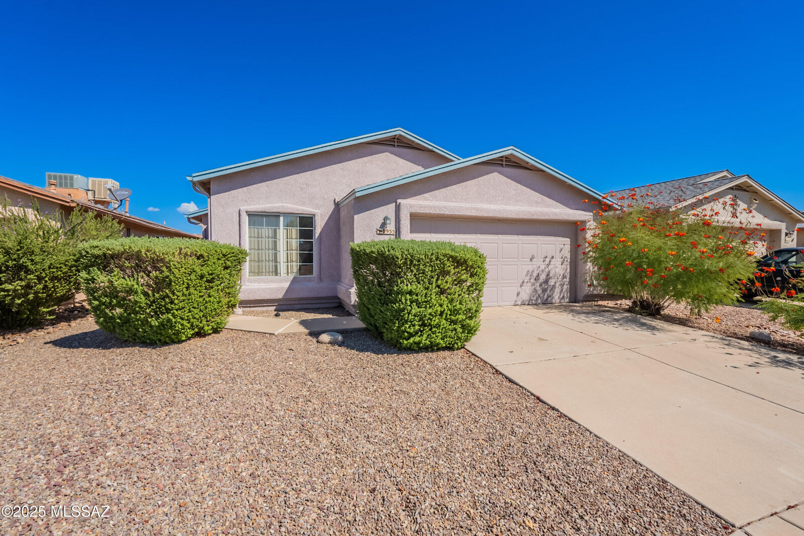 Property Photo:  8955 E Weyburn Drive  AZ 85730 