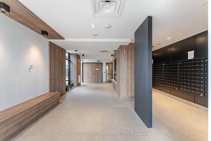 Photo de la propriété:  335 Wheat Boom Drive 404  ON L6H 7X5 