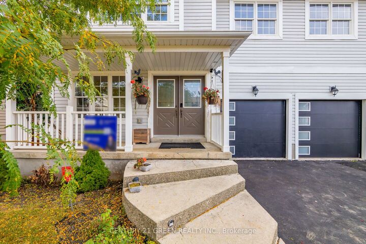 Property Photo:  110 Hunter Way  ON N3T 0B1 