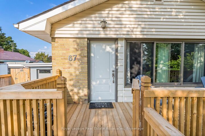 Photo de la propriété: 67 Roseford Terrace ON L7J 2L2
