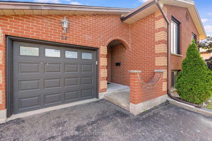 Property Photo:  39 Southview Crescent  ON N1P 1A3 