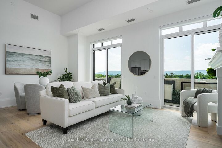 Property Photo:  1 Hume Street Ph609  ON L9Y 0X3 