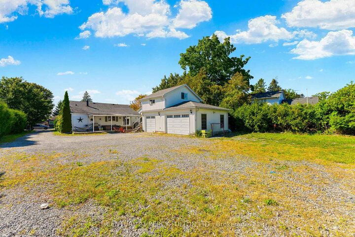 Property Photo:  117 Scugog Street  ON L1C 3J3 