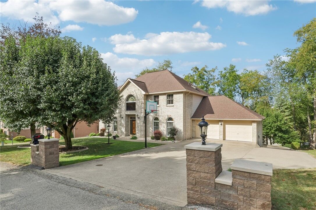 Property Photo: 280 Christine Dr PA 15642