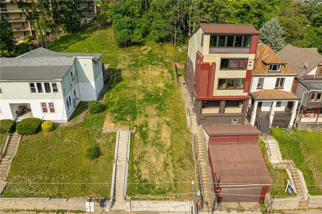 Property Photo:  98 Wyoming St  PA 15211 