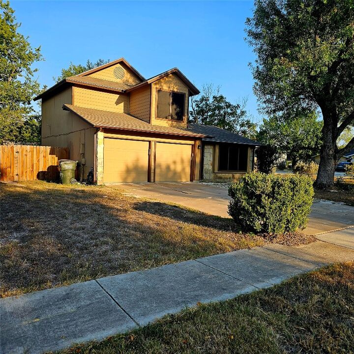 Property Photo:  409 El Secreto Street  TX 78610 