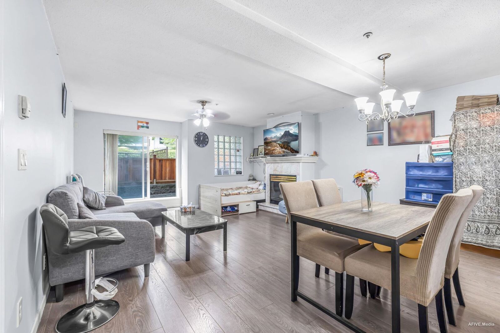 Property Photo:  7475 138 Street 103  BC V3W 0Y9 