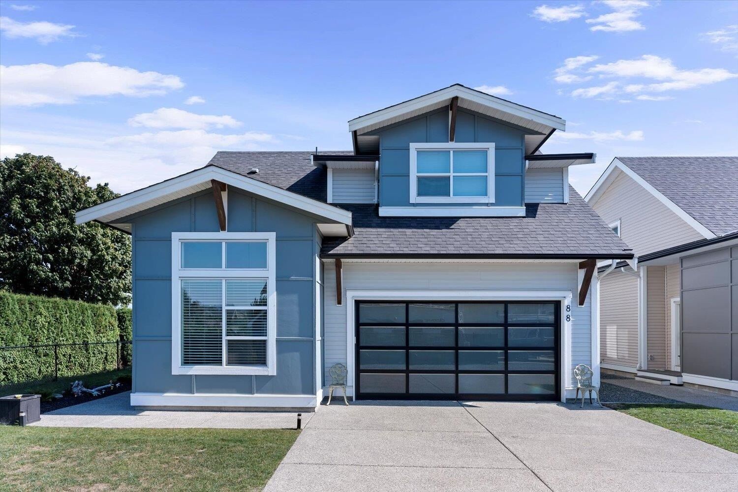 Property Photo: 46213 Hakweles Road 88 BC V4Z 0C6