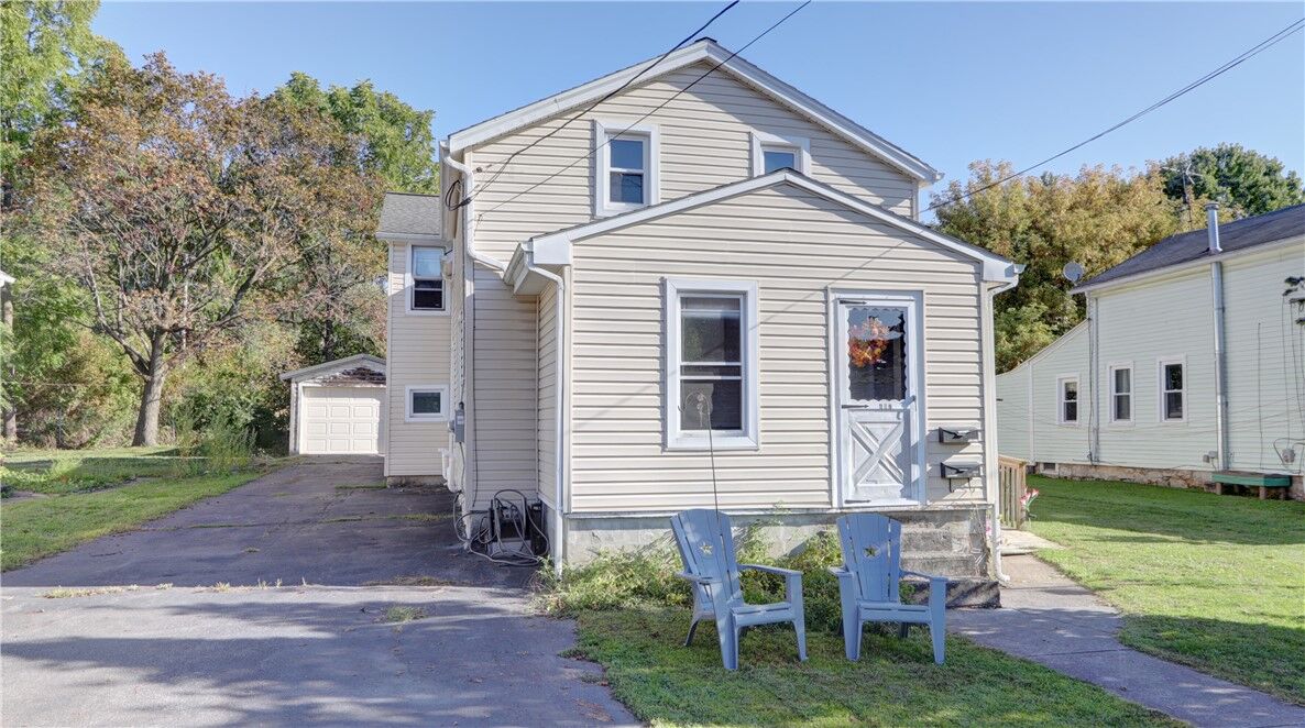 Property Photo:  107 E Elizabeth Street  NY 13165 