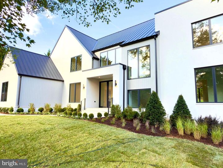 Property Photo:  1039 Harriman Street  VA 22066