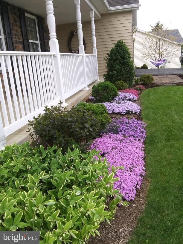 Property Photo: 250 Seascape Court WV 25403