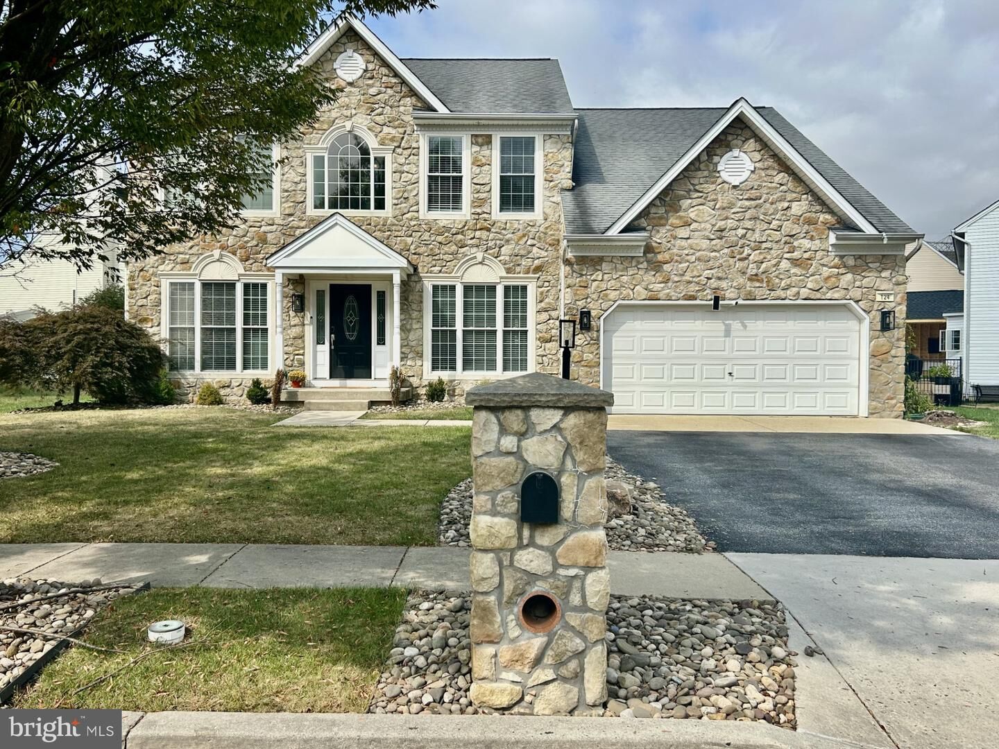 Property Photo:  124 Evergreen Circle  PA 17019 
