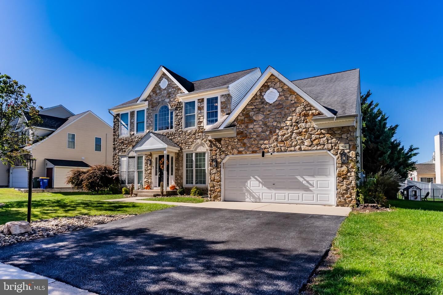 Property Photo:  124 Evergreen Circle  PA 17019 