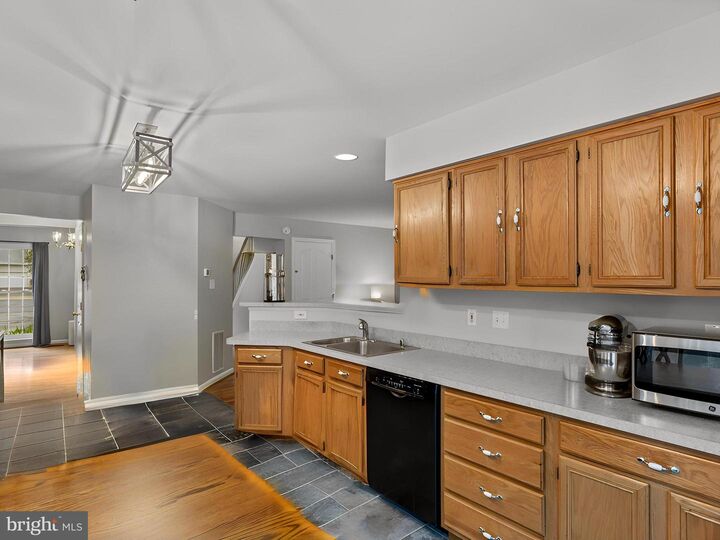 Property Photo:  208 Branchard Court  MD 21144 
