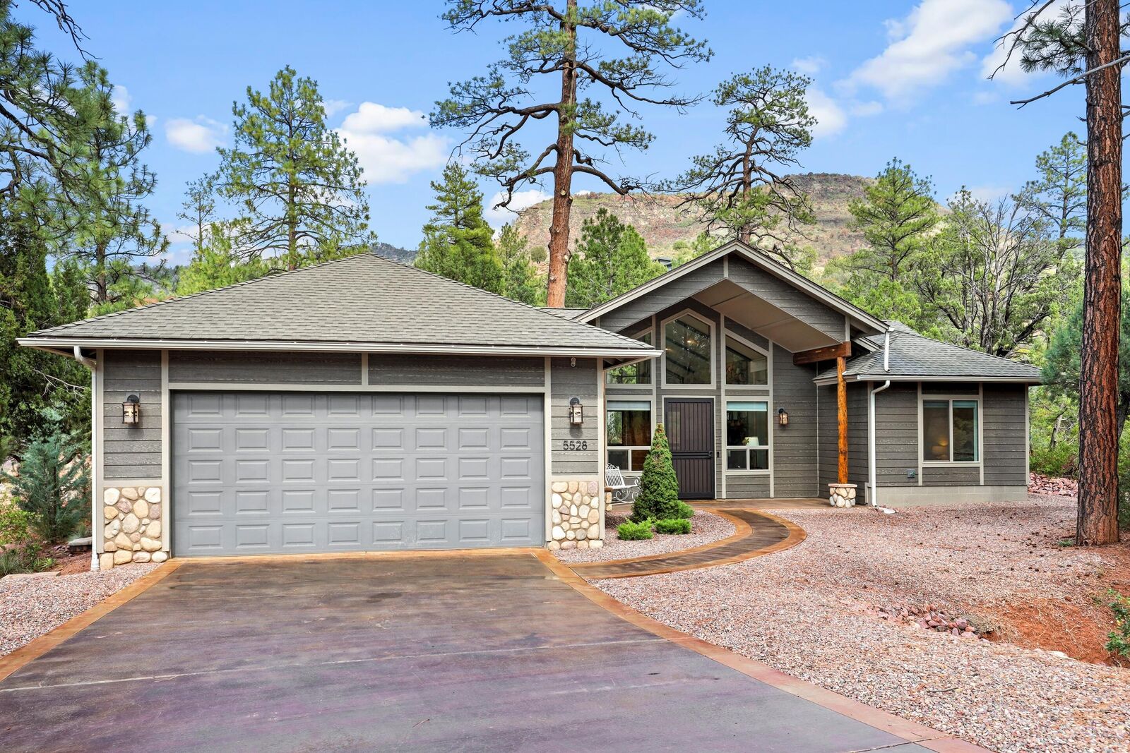 Property Photo: 5528 W Dripping Springs Drive AZ 85544