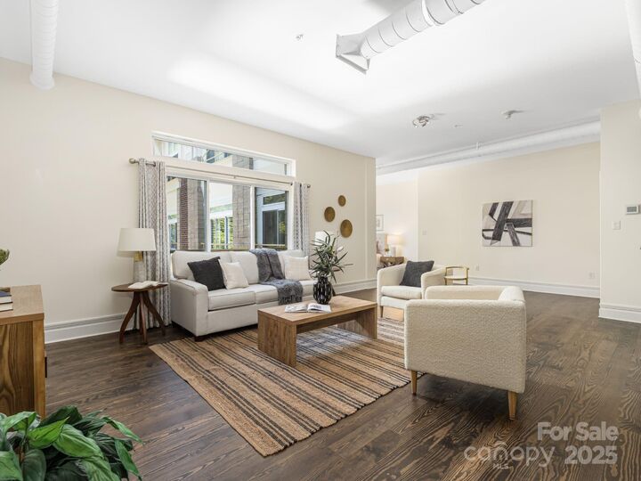 404 N Laurel Avenue 28  Charlotte NC 28204 photo