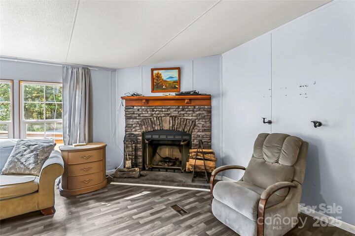 Property Photo:  5180 Branchside Drive  NC 28630 
