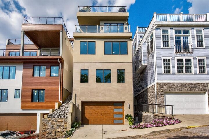 436 Boal Street  Cincinnati OH 45202 photo