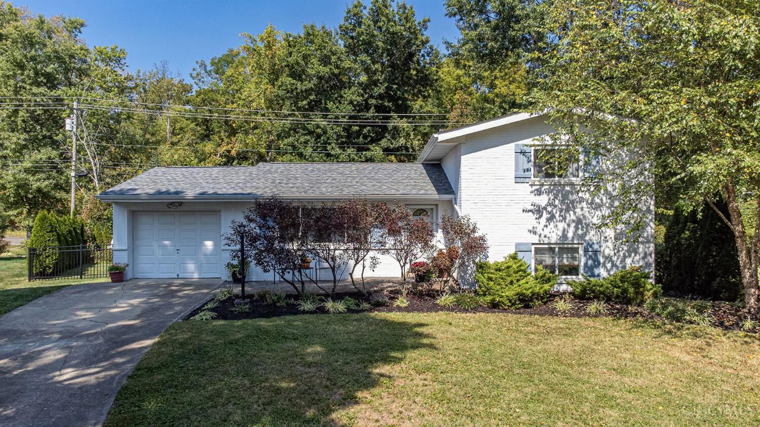 Property Photo:  2 Jewel Lane  OH 45218 