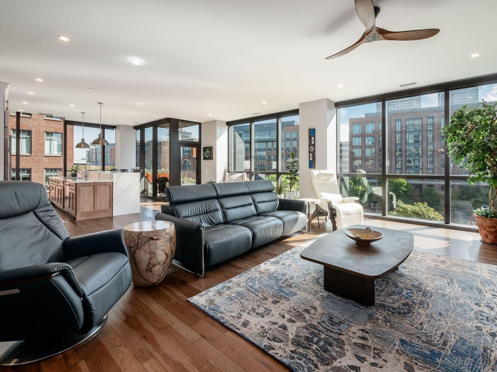 Property Photo: 225 John H McConnell Boulevard OH 43215