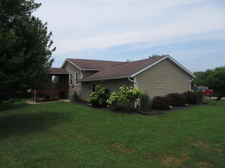 Property Photo:  1906 Seminary Road  OH 43056 