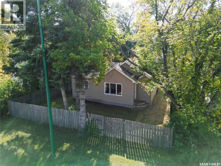 707 5th Street E  Prince Albert SK S6V 0M5 photo