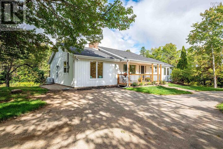 Property Photo:  463 South Rawdon Road  NS B0N 1Z0 