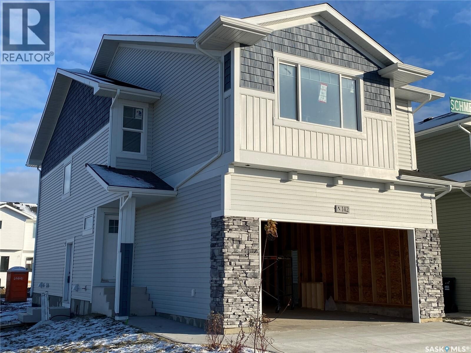 Property Photo:  202 Antonini Court  SK S7L 7P3 