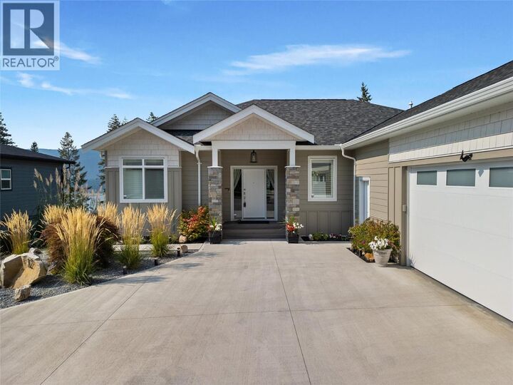 Property Photo:  3820 20th Street Northeast 12  BC V1E 0G7 