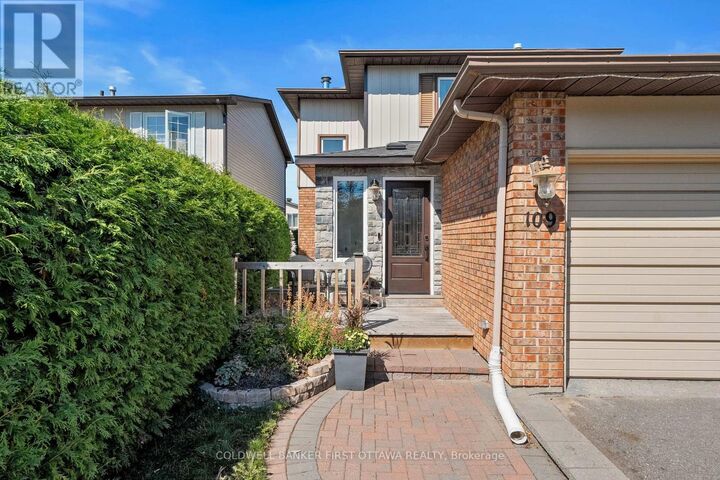 Property Photo:  109 Borga Crescent  ON K1T 2E1 