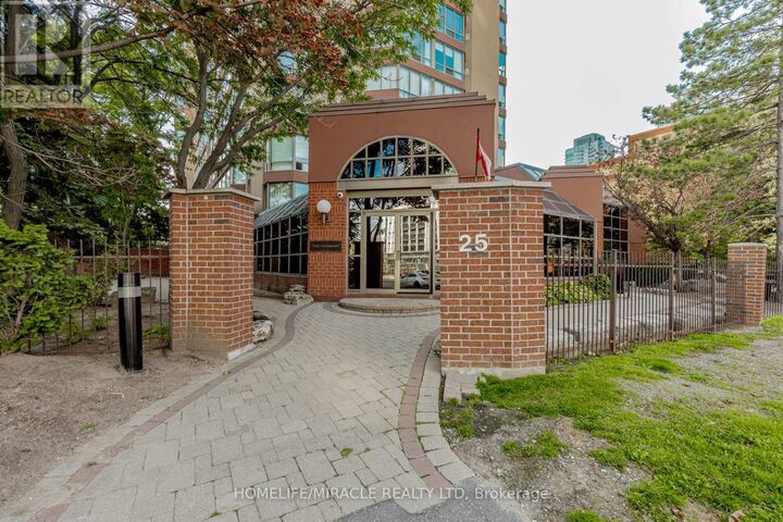 Property Photo:  25 Fairview Road West 208  ON L5B 3Y8 