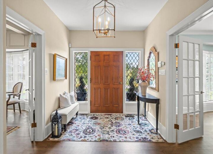 Property Photo:  451 Park Boulevard  MB R3P 0H2 