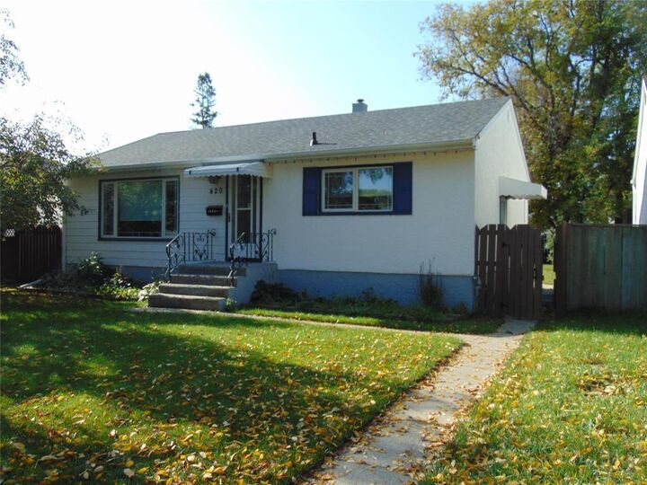 420 Helmsdale Avenue  Winnipeg MB R2K 0W4 photo