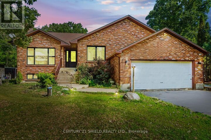 Property Photo: 4555 Glen Roy Road ON K0C 1L0