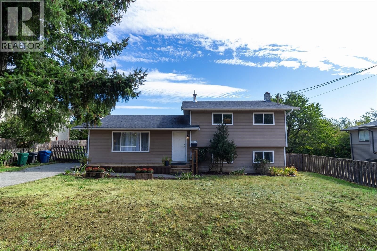 Property Photo:  2112 Boxwood Road  BC V9S 5T4 