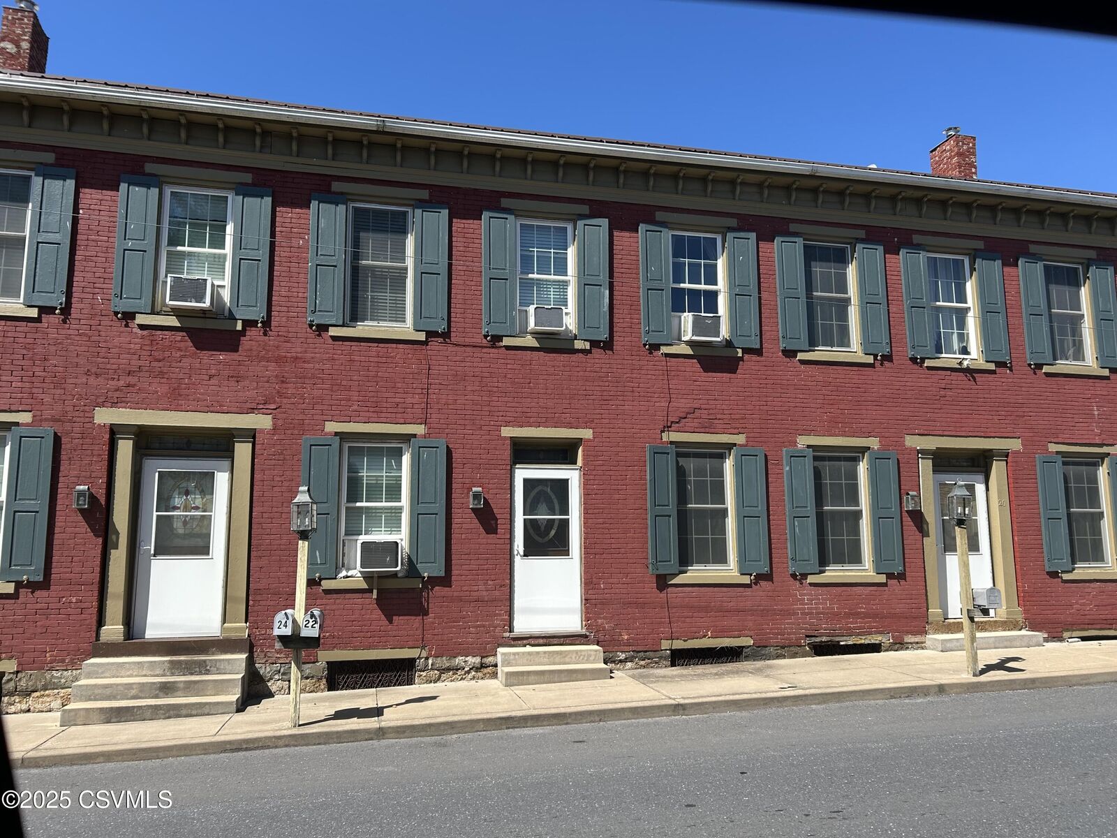 Property Photo:  24 W Market Street  PA 17827 