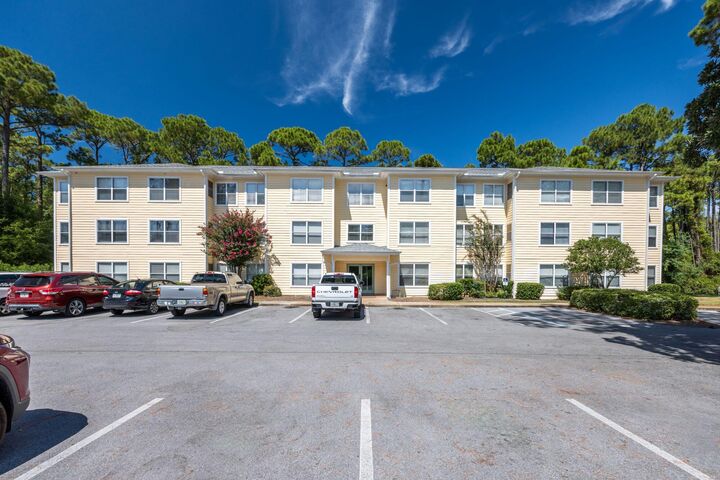 Property Photo:  200 Sandestin Lane Apt 626  FL 32550 