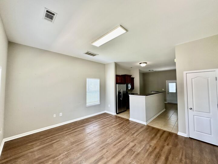 Property Photo:  496 Tropical Way  FL 32439 
